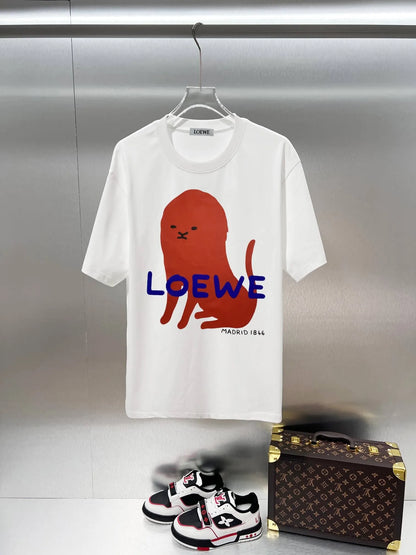 Sitting Lion Print  T‑Shirt