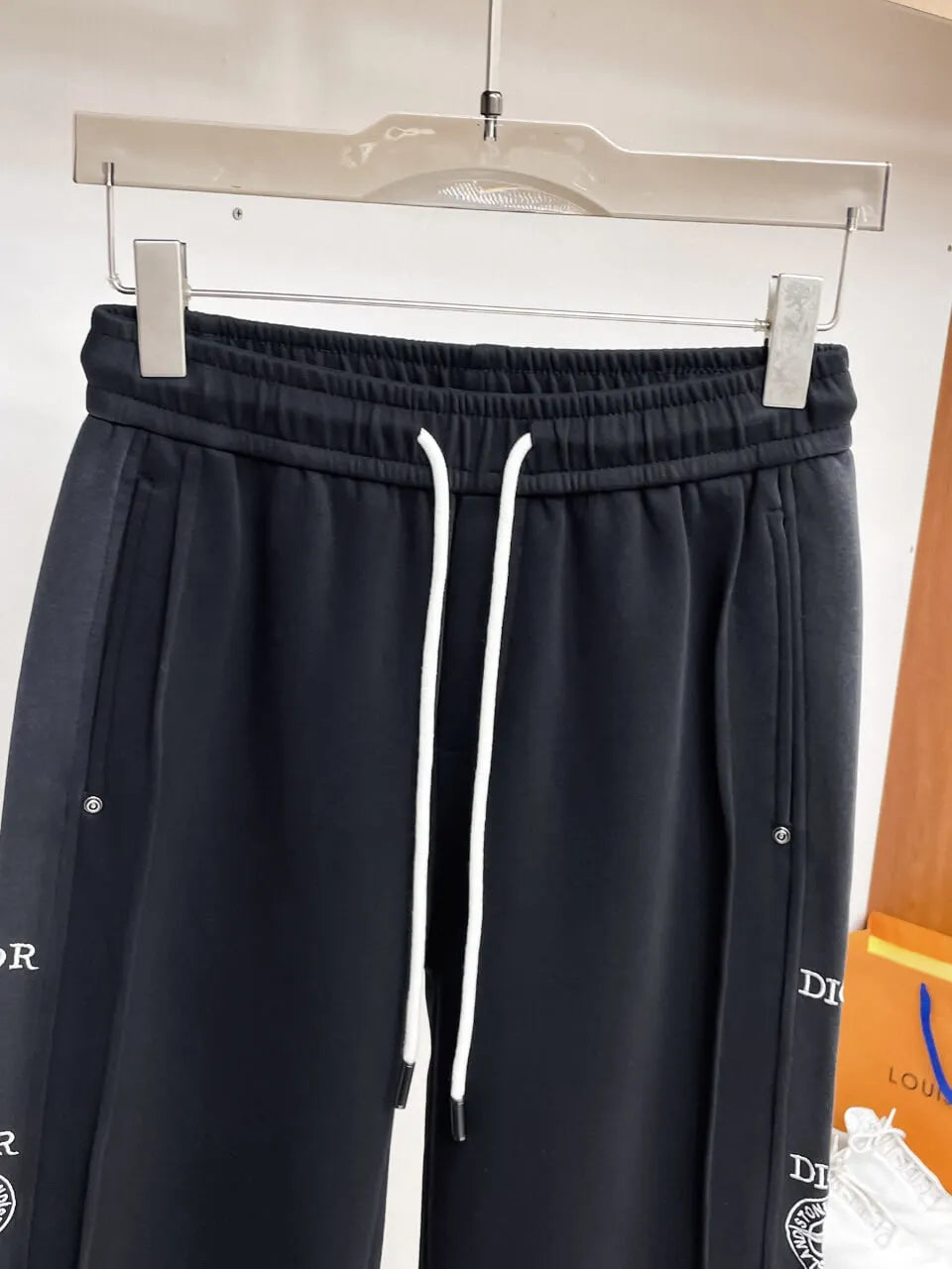 Side Repeating Logo Print Loose‑Fit Pants