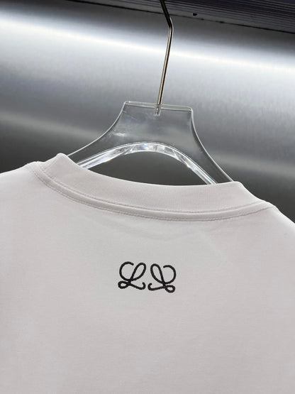 Sitting Lion Print  T‑Shirt