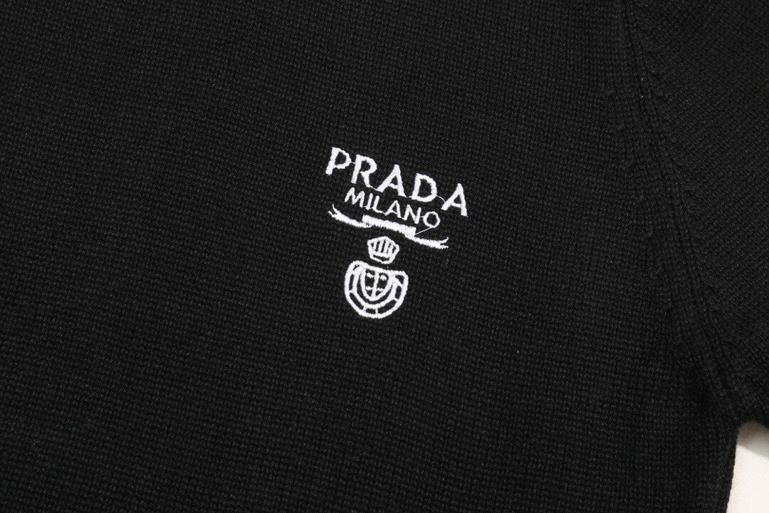 Chest Logo Black Crewneck Sweater