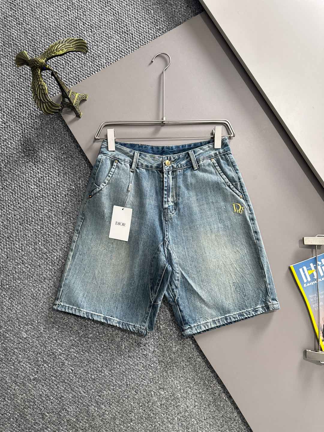 Logo Embroidery Washed Denim Shorts