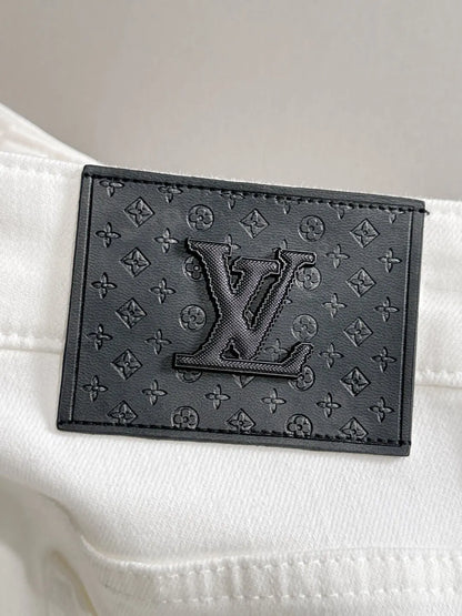 Logo Patch Straight Jeans