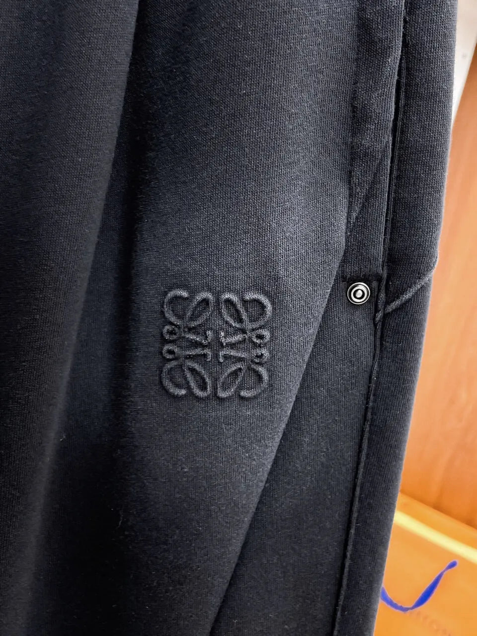 Dual‑Embossed Logo Relaxed Fit Pants