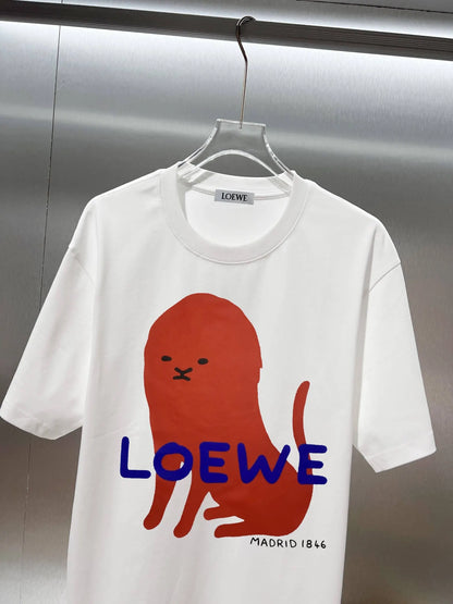 Sitting Lion Print  T‑Shirt