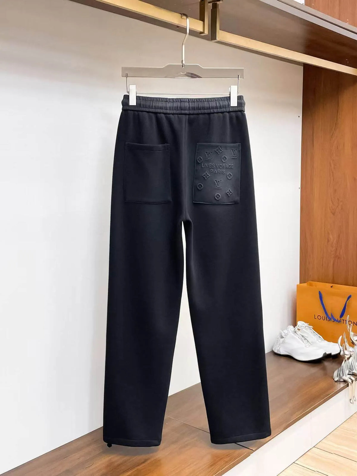 Simple Embossed Logo Straight‑fit Pants