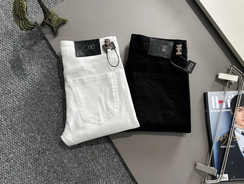 Classic Label Slim Straight Jeans