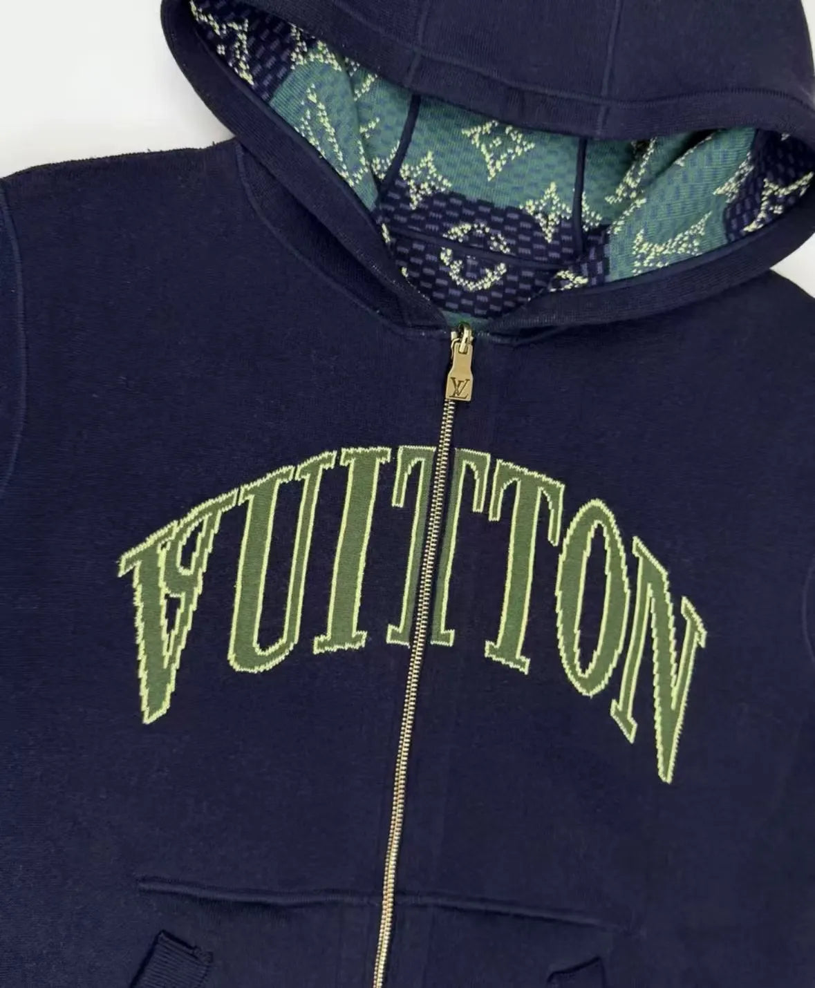 LOUIS VUITTON-Reversible Hooded Knit Jacket