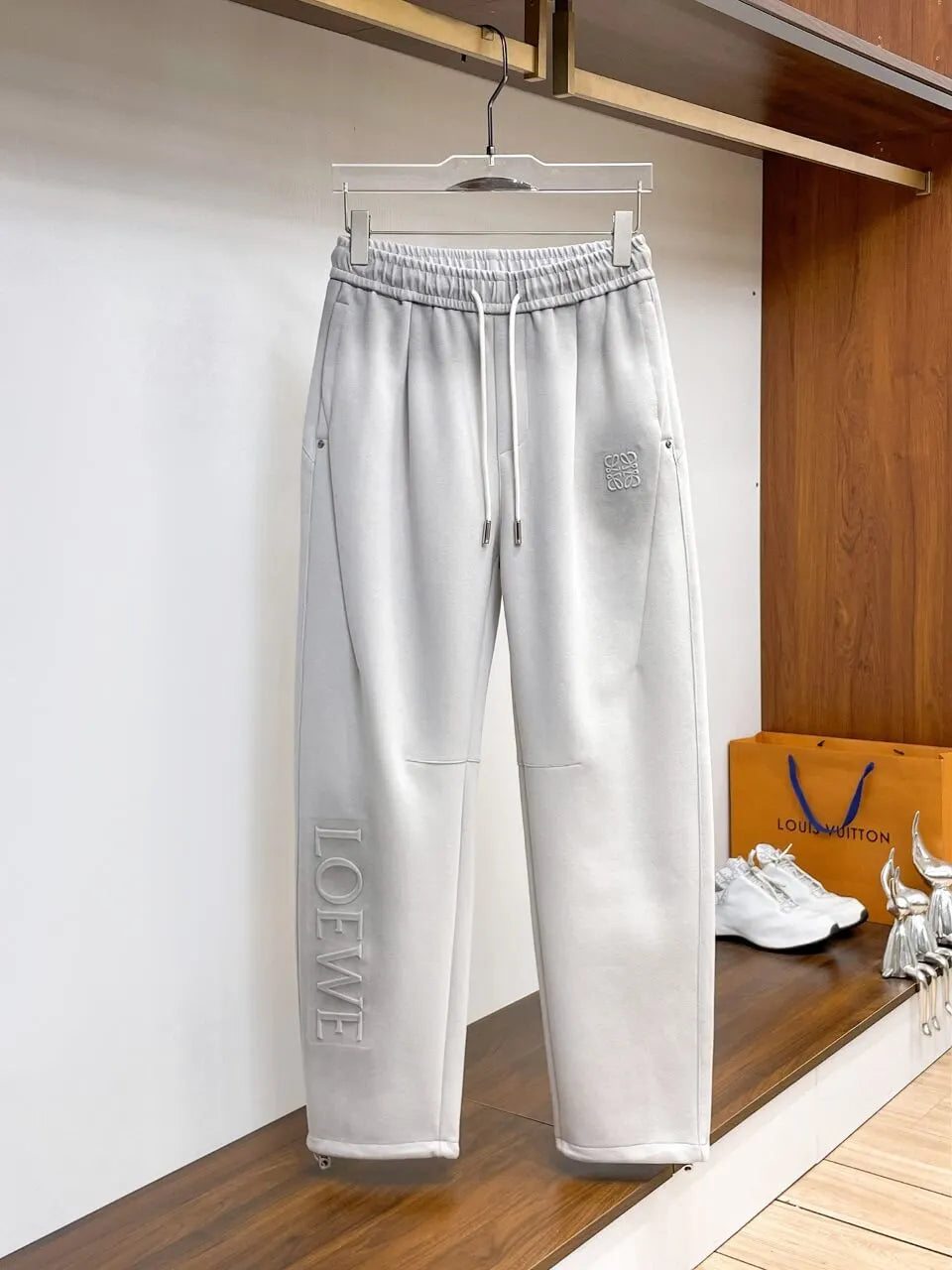 Dual‑Embossed Logo Relaxed Fit Pants
